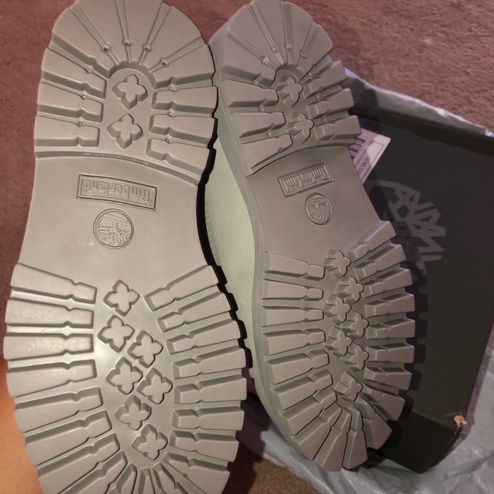 Authentic Toddler Timberland boots - Picture 2 of 2